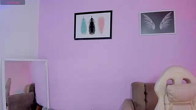 fressittalove01 online show from 02-17-26, 02:24