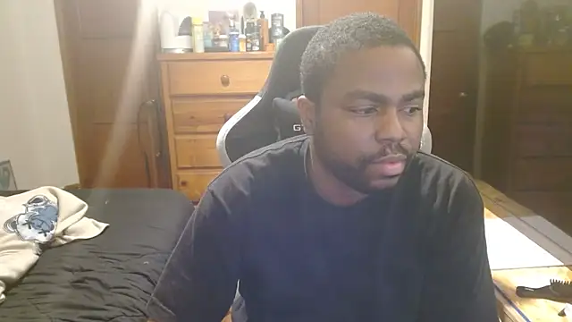 Breadwinnah online show from 12-23-25, 07:06