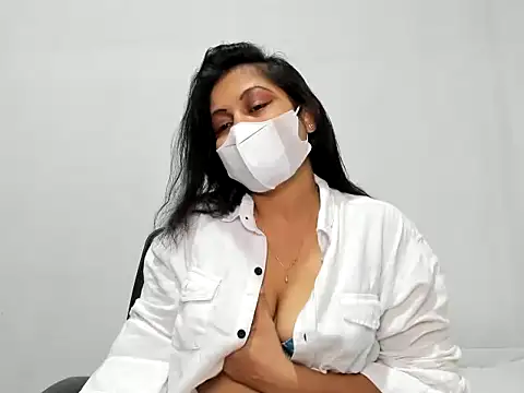 Crazy Cat1995 online show from 10-28-25, 05:26