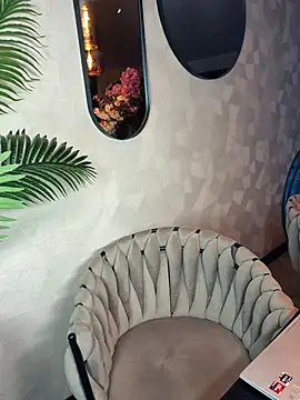 Snapshot of Melody1600 chatting on 10-16-25, 07:15 Melody1600 online show from 10-16-25, 07:15