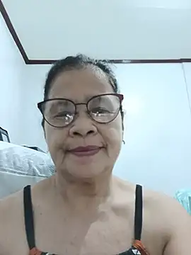 Snapshot of Sweet-Lita50 chatting on 07-15-26, 12:21 Sweet-Lita50 online show from 07-15-26, 12:21