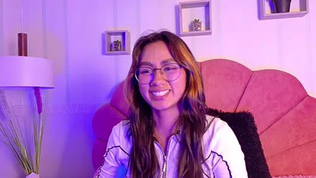 Snapshot of Conejita_420 chatting on 10-04-25, 06:50 Conejita 420 online show from 10-04-25, 06:50