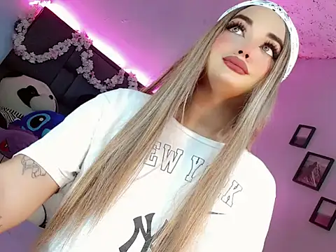 Snapshot of kattie_Sweet_ chatting on 10-26-25, 12:49 kattie Sweet online show from 10-26-25, 12:49