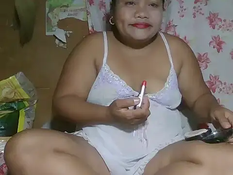 hot mom13 online show from 10-12-25, 05:01