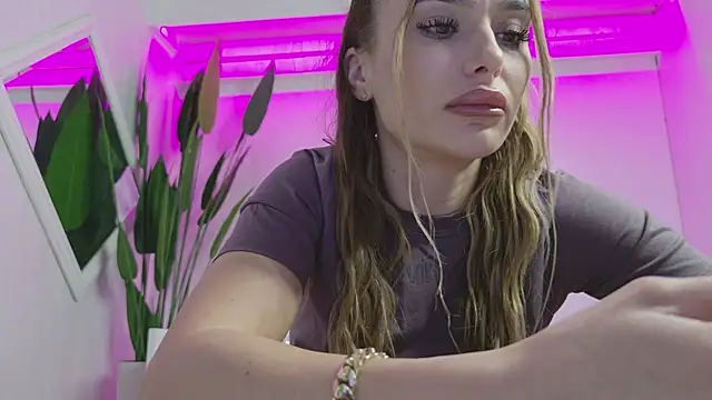 KaseyQuinn  online show from 03-28-26, 08:41