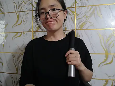 Lyzizi lovely09 online show from 06-30-26, 04:46