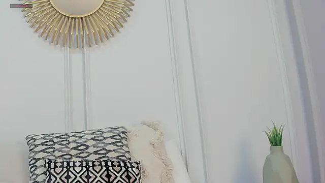 Snapshot of CharlotteBrownn_ chatting on 06-14-26, 02:20 CharlotteBrownn online show from 06-14-26, 02:20