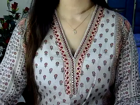Snapshot of Rumi_cute chatting on 06-05-26, 02:45 Rumi cute online show from 06-05-26, 02:45