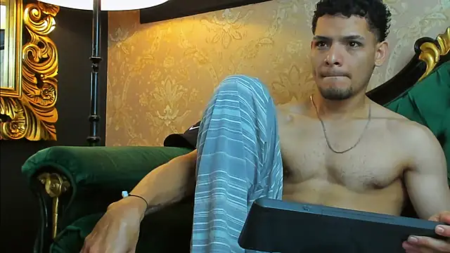 AlessandroKiing online show from 07-18-26, 02:16