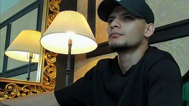 AlessandroKiing online show from 07-29-26, 11:03