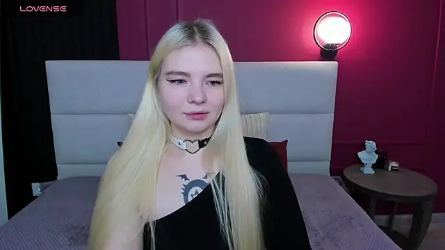 RuthBryant online show from 11-18-25, 12:38