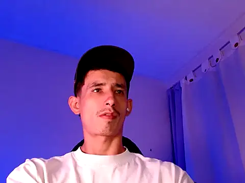 Damartinez27 online show from 08-01-26, 05:07