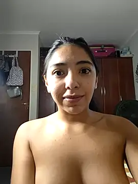 Snapshot of missapril0101 chatting on 04-03-26, 05:22 missapril0101 online show from 04-03-26, 05:22