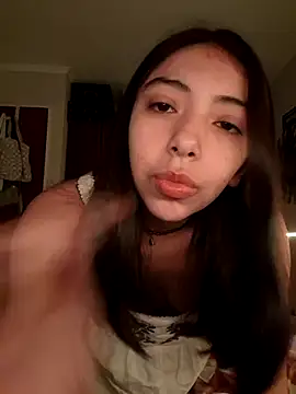 missapril0101 online show from 06-08-26, 07:03