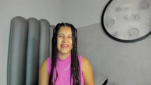 Snapshot of Lucy-23 chatting on 04-25-26, 04:26 Lucy-23 online show from 04-25-26, 04:26