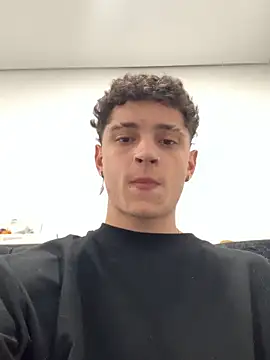 Snapshot of afos_ chatting on 10-28-25, 04:49 afos  online show from 10-28-25, 04:49