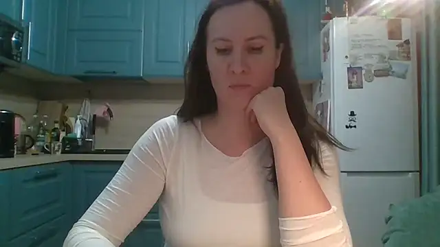 ALICAINWONDERLAND online show from 04-23-26, 05:59