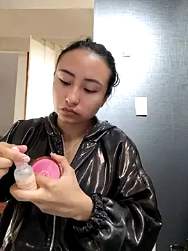 Venus Rivers online show from 09-09-25, 01:43