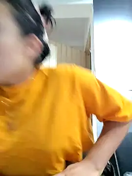 Venus Rivers online show from 09-18-25, 01:35