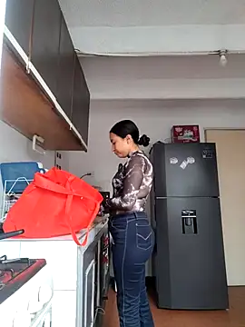 Venus Rivers online show from 10-01-25, 01:39