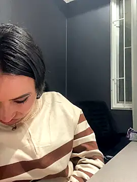 Venus Rivers online show from 10-04-25, 01:36