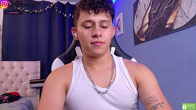 Snapshot of elias_steel1 chatting on 08-08-26, 10:34 elias steel1 online show from 08-08-26, 10:34