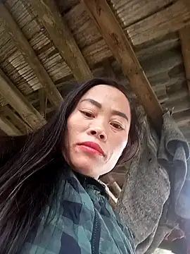 CoMay003 online show from 11-19-25, 03:28