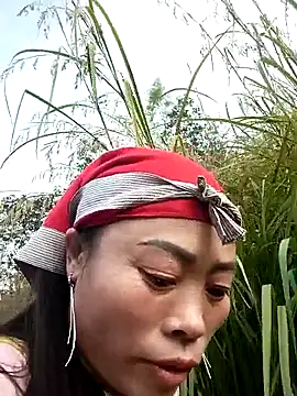 CoMay003 online show from 12-17-25, 05:35