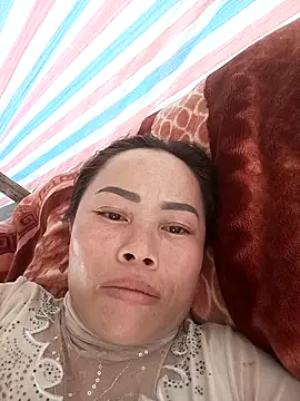 CoMay003 online show from 04-05-26, 06:43