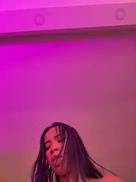 samiacooper25 online show from 04-20-26, 08:39