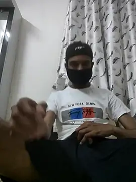 Snapshot of fckboy987 chatting on 06-04-26, 06:03 fckboy987 online show from 06-04-26, 06:03