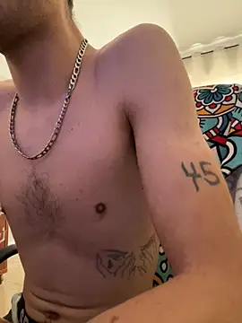 Snapshot of purplecristian chatting on 09-29-25, 02:11 purplecristian online show from 09-29-25, 02:11