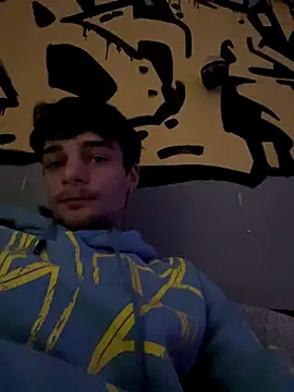 Snapshot of purplecristian chatting on 10-04-25, 02:59 purplecristian online show from 10-04-25, 02:59