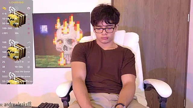 Snapshot of an_drew18 chatting on 11-15-25, 02:24 an drew18 online show from 11-15-25, 02:24