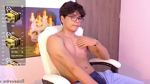 Snapshot of an_drew18 chatting on 11-21-25, 12:26 an drew18 online show from 11-21-25, 12:26