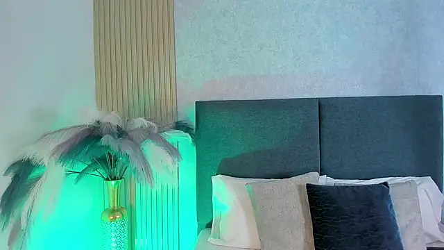 Laura Ivy online show from 02-21-26, 12:28