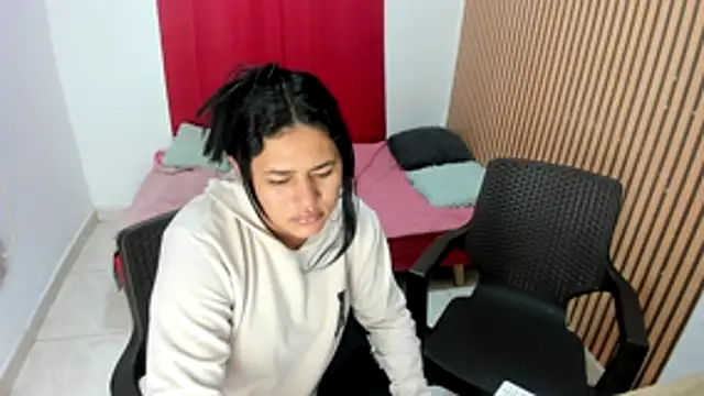 Snapshot of Tatihot69 chatting on 07-15-26, 06:18 Tatihot69 online show from 07-15-26, 06:18