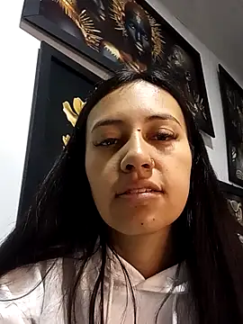 Snapshot of Nika_Hot chatting on 09-21-25, 02:57 Nika Hot online show from 09-21-25, 02:57