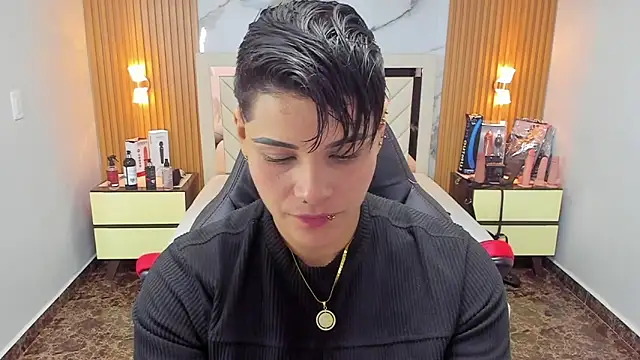 KAROLLJONES1 online show from 10-02-25, 02:29