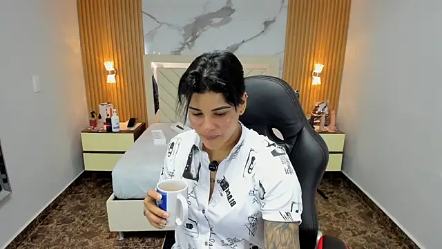 KAROLLJONES1 online show from 01-11-26, 12:43