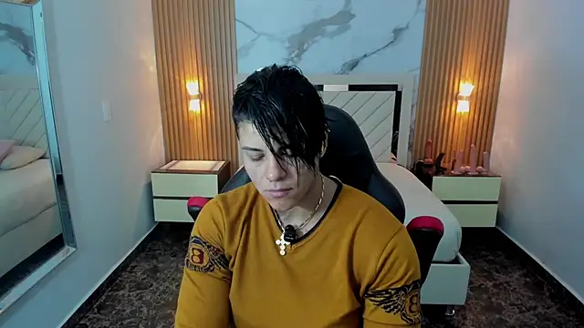 KAROLLJONES1 online show from 07-10-26, 12:30