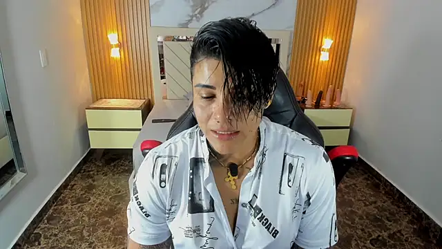 KAROLLJONES1 online show from 07-16-26, 07:31