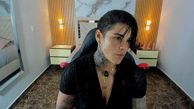 KAROLLJONES1 online show from 07-18-26, 12:20