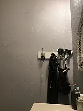 goddessmissmia online show from 10-08-25, 05:21