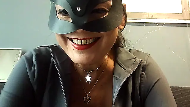 Snapshot of vanitafalcao chatting on 10-08-25, 03:53 vanitafalcao online show from 10-08-25, 03:53