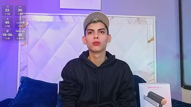 Room 69x online show from 04-08-26, 01:44