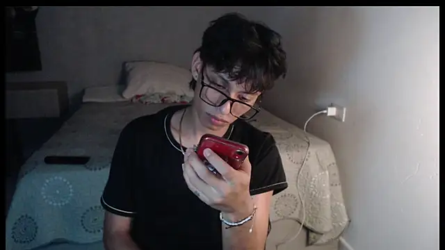 Snapshot of sung_yol chatting on 09-10-25, 03:28 sung yol online show from 09-10-25, 03:28