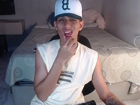 Snapshot of sung_yol chatting on 09-16-25, 05:52 sung yol online show from 09-16-25, 05:52