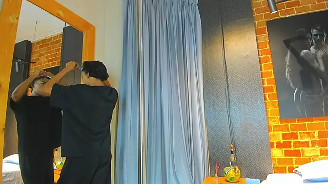 AlanCutee online show from 11-18-25, 11:36