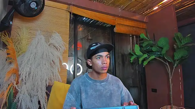 AlanCutee online show from 01-14-26, 12:11